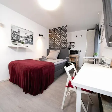 Studio Rosso - Central - Balcony - Trade Fair *