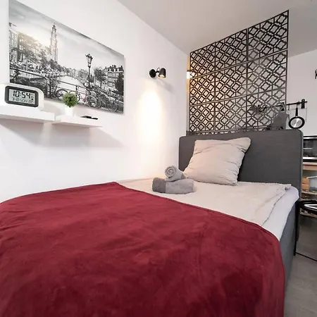 Studio Rosso - Central - Balcony - Trade Fair Dusseldorf